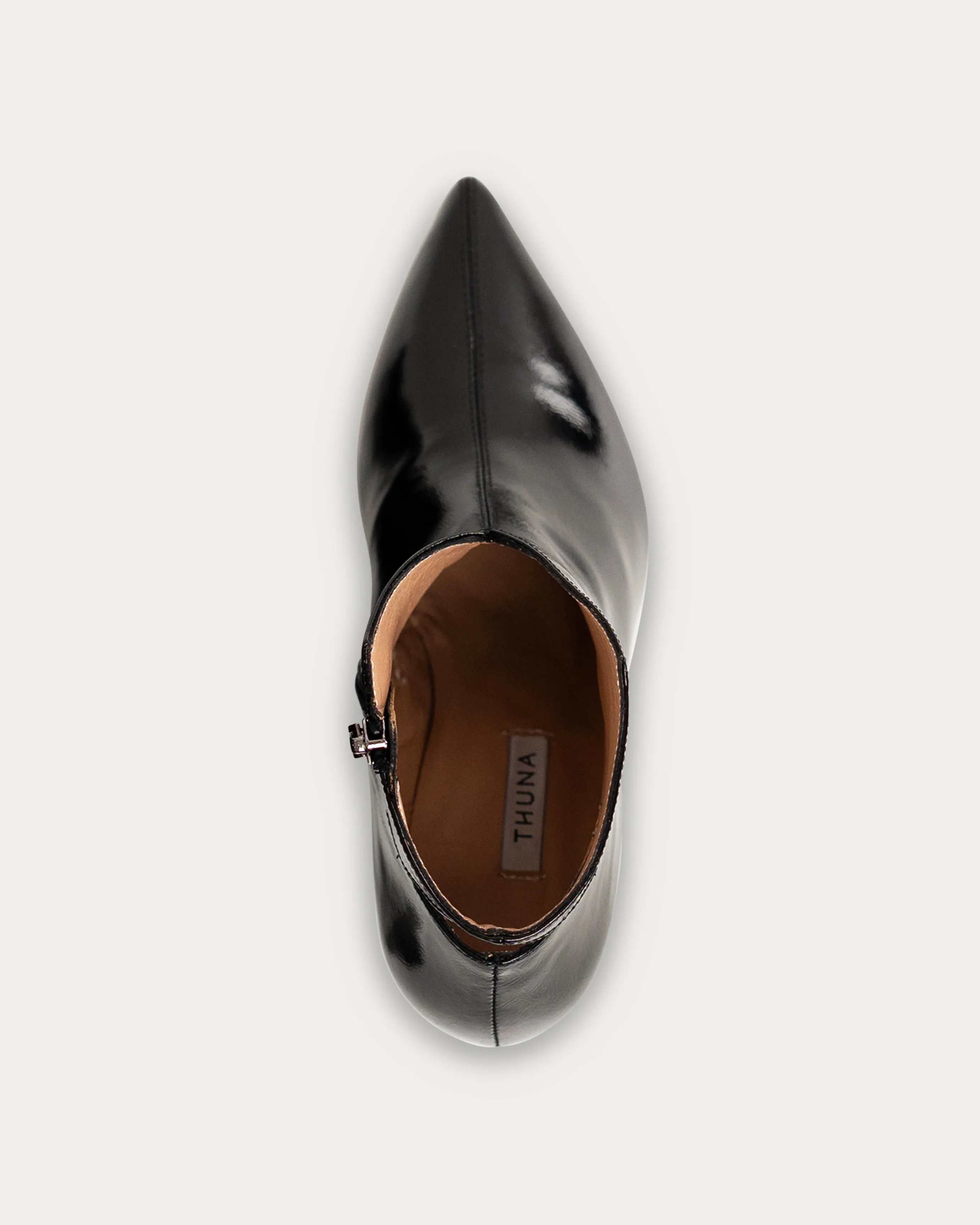 Aina black boot