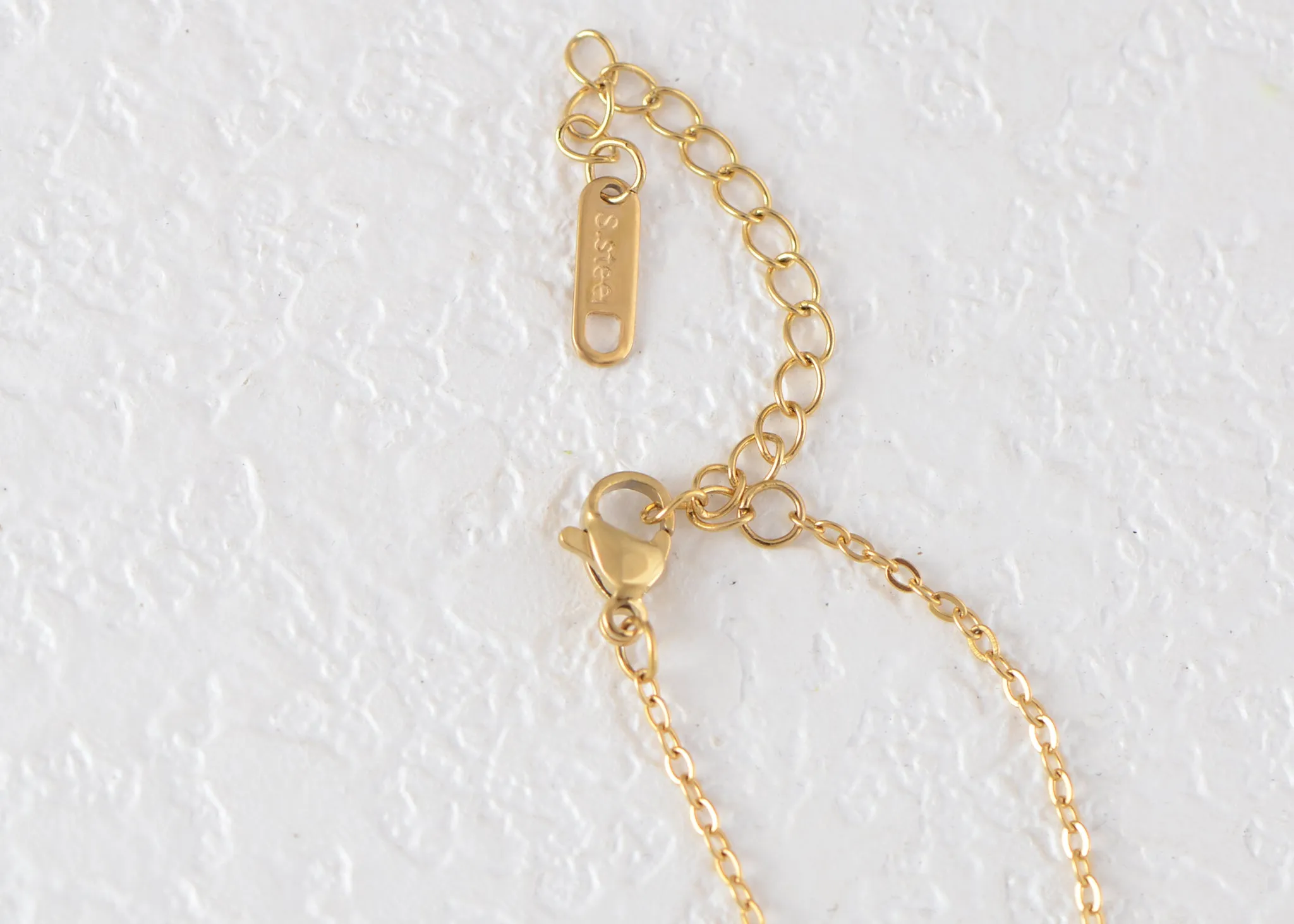 Alilang Golden Tone Sparkly Crystal Rhinestones Love Heart Chain Link Bracelet for Women