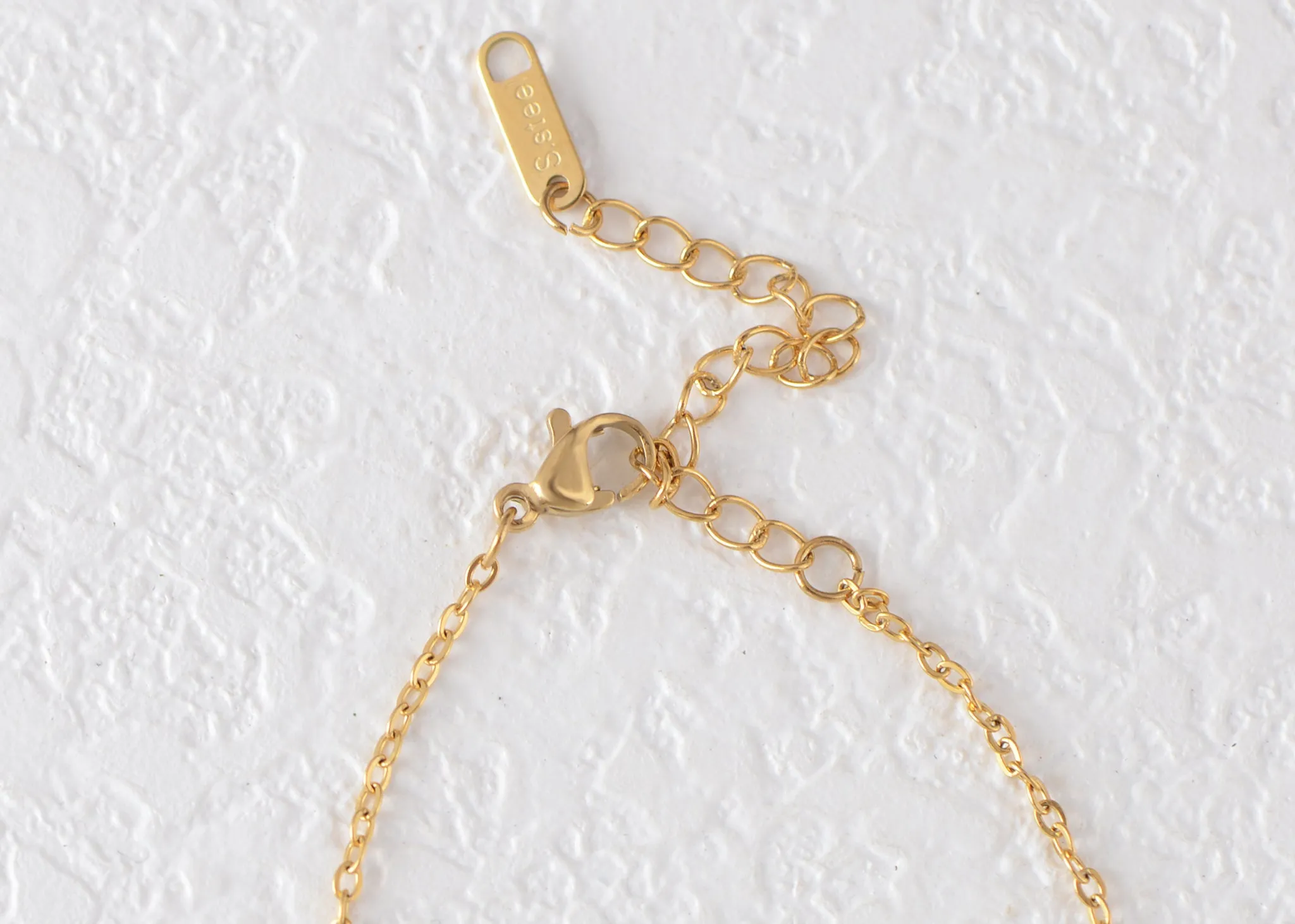 Alilang Golden Tone Sparkly Crystal Rhinestones Love Heart Chain Link Bracelet for Women
