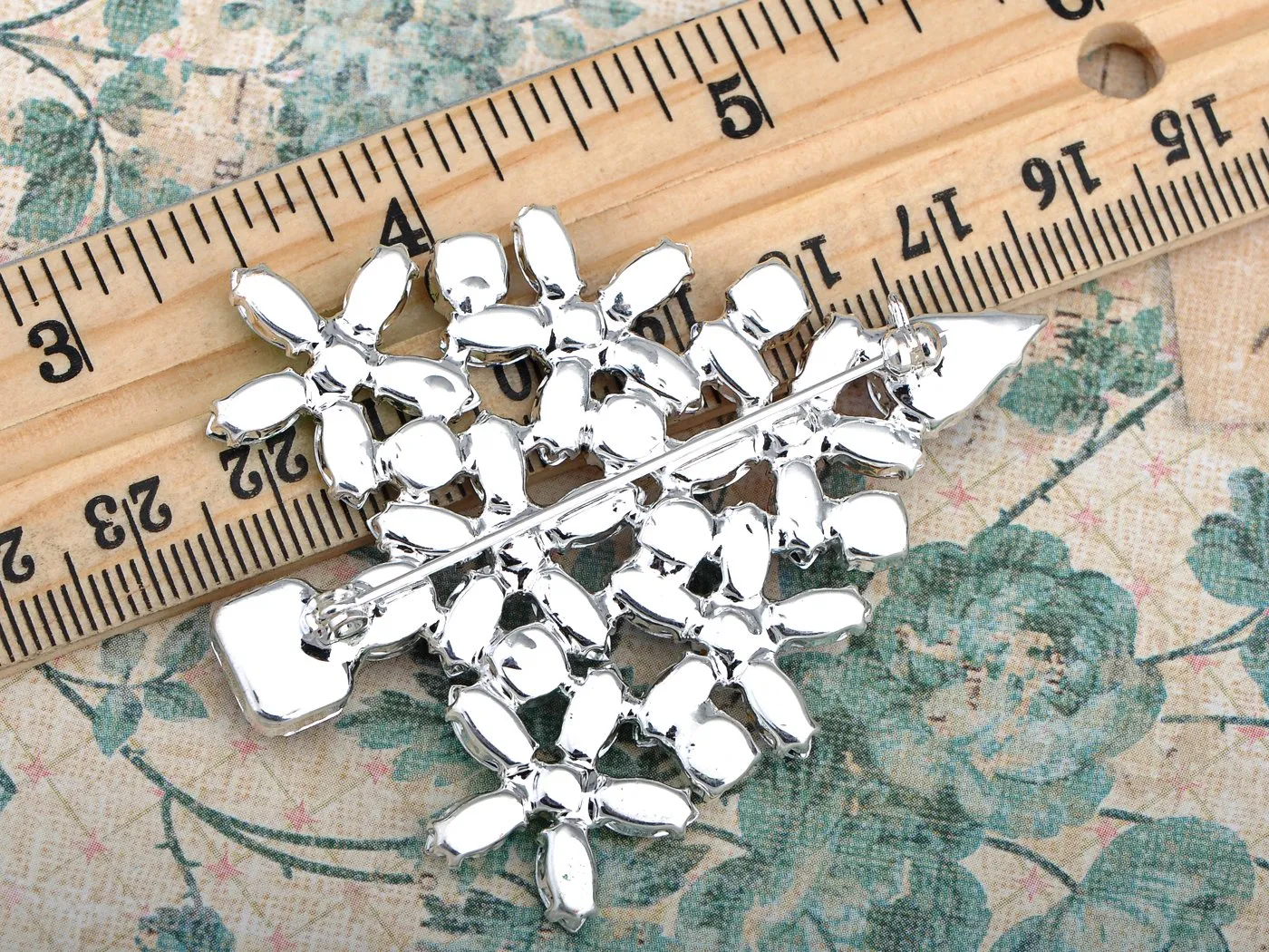 Alilang Merry Christmas Colorful Crystal Rhinestone Daisy Flower Pine Tree Pin Brooch Cut out