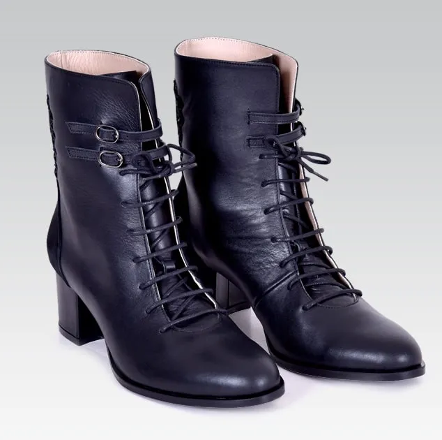 Alya Block Heel Boot | Black Calfskin & Suede Leather