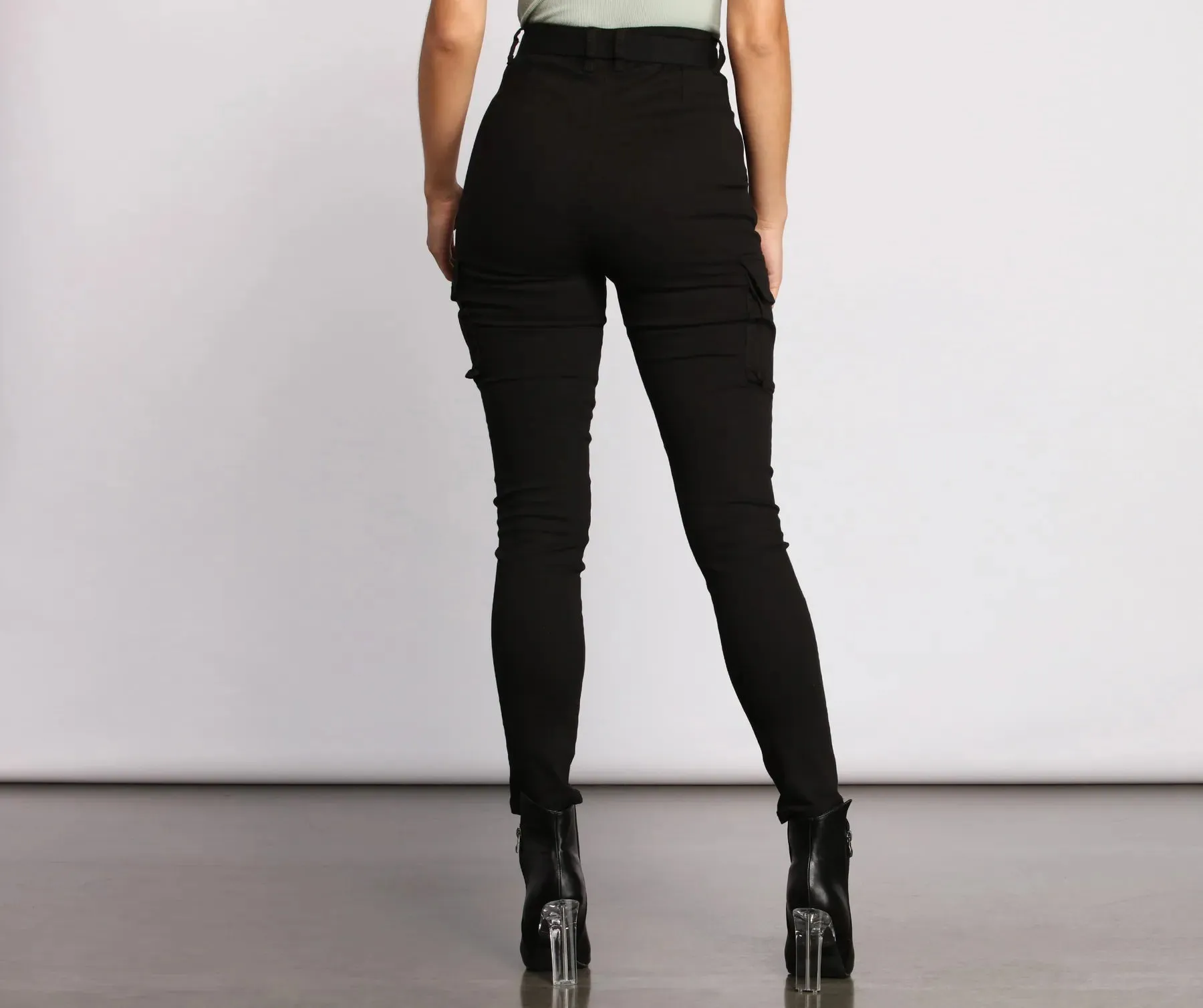 Babe in Skinny Cargo Pants