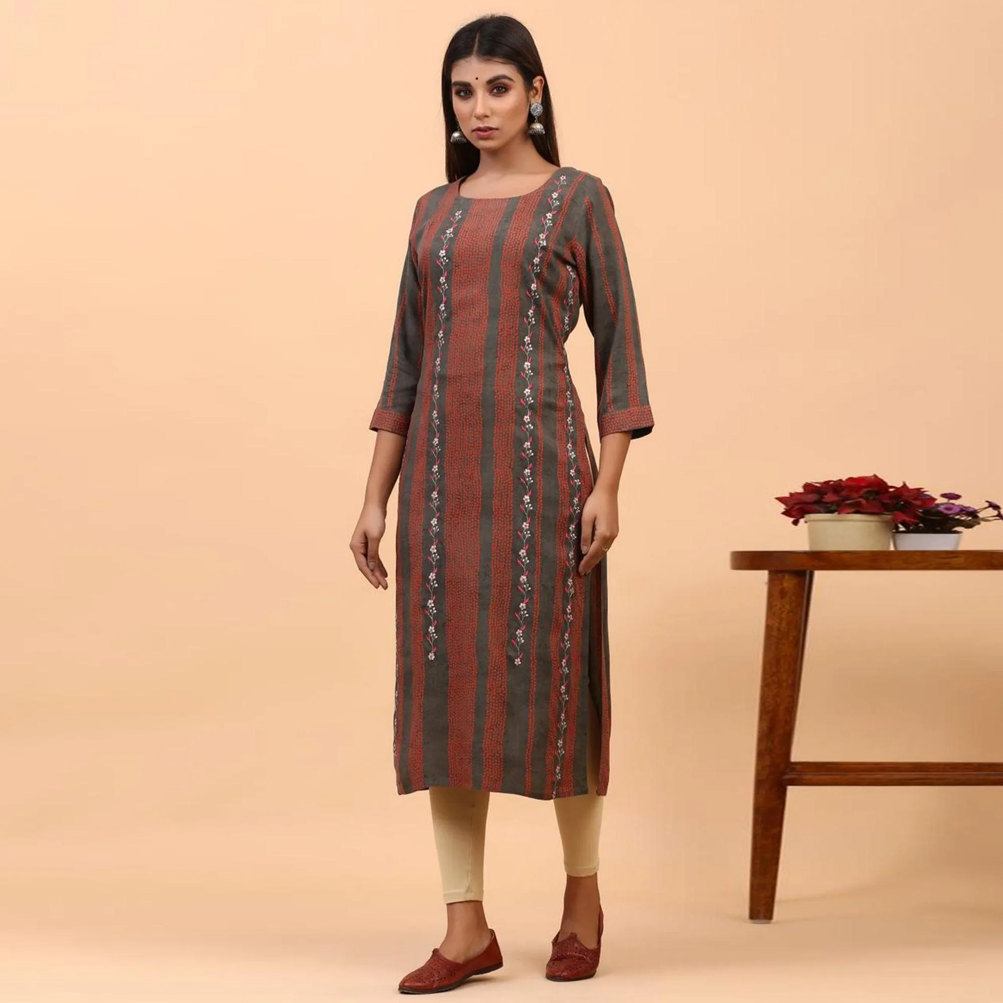 Beautiful Mehendi Green Colored Casual Wear Printed Rayon Kurti