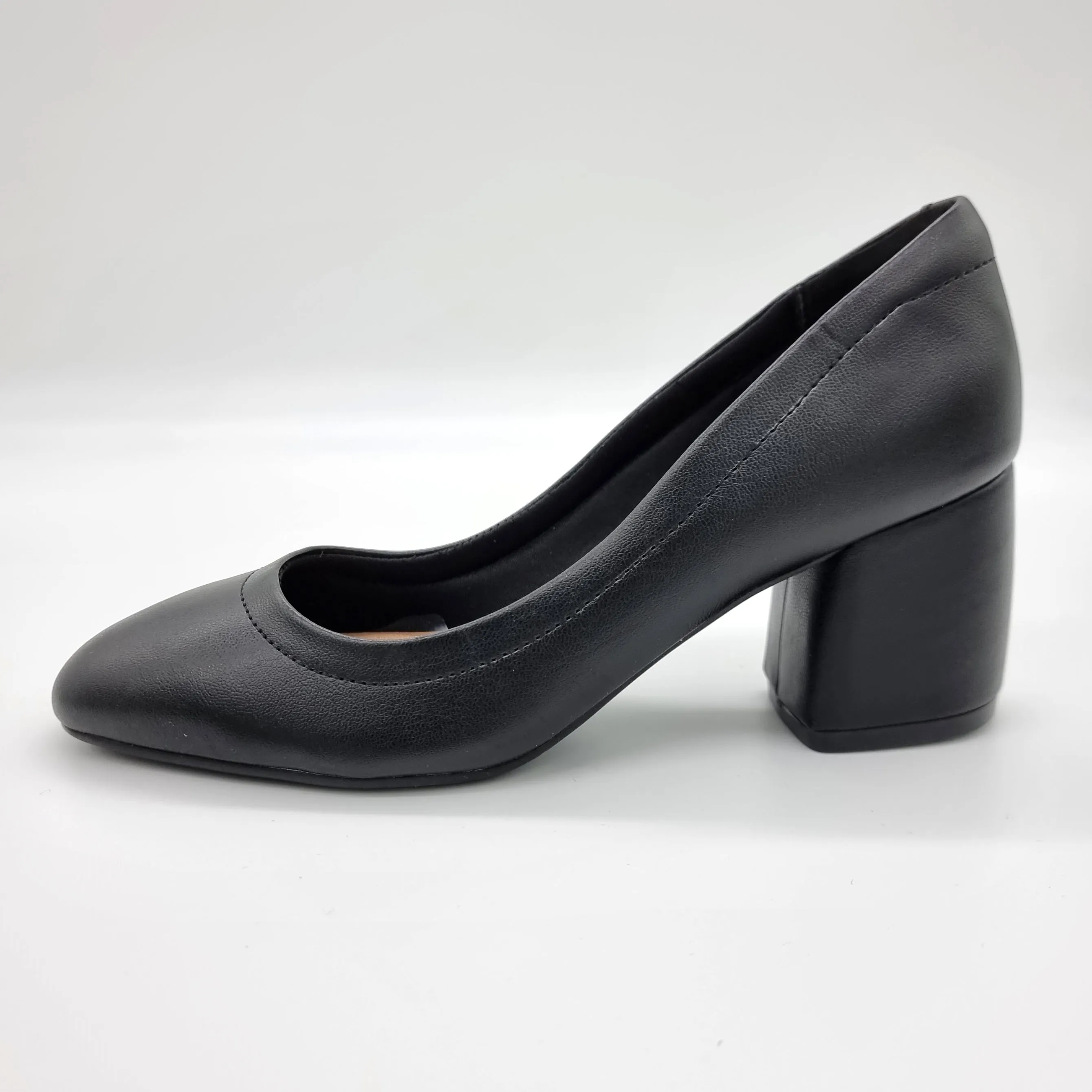 Beira Rio 4304-100 Block Heel Pump in Black Napa