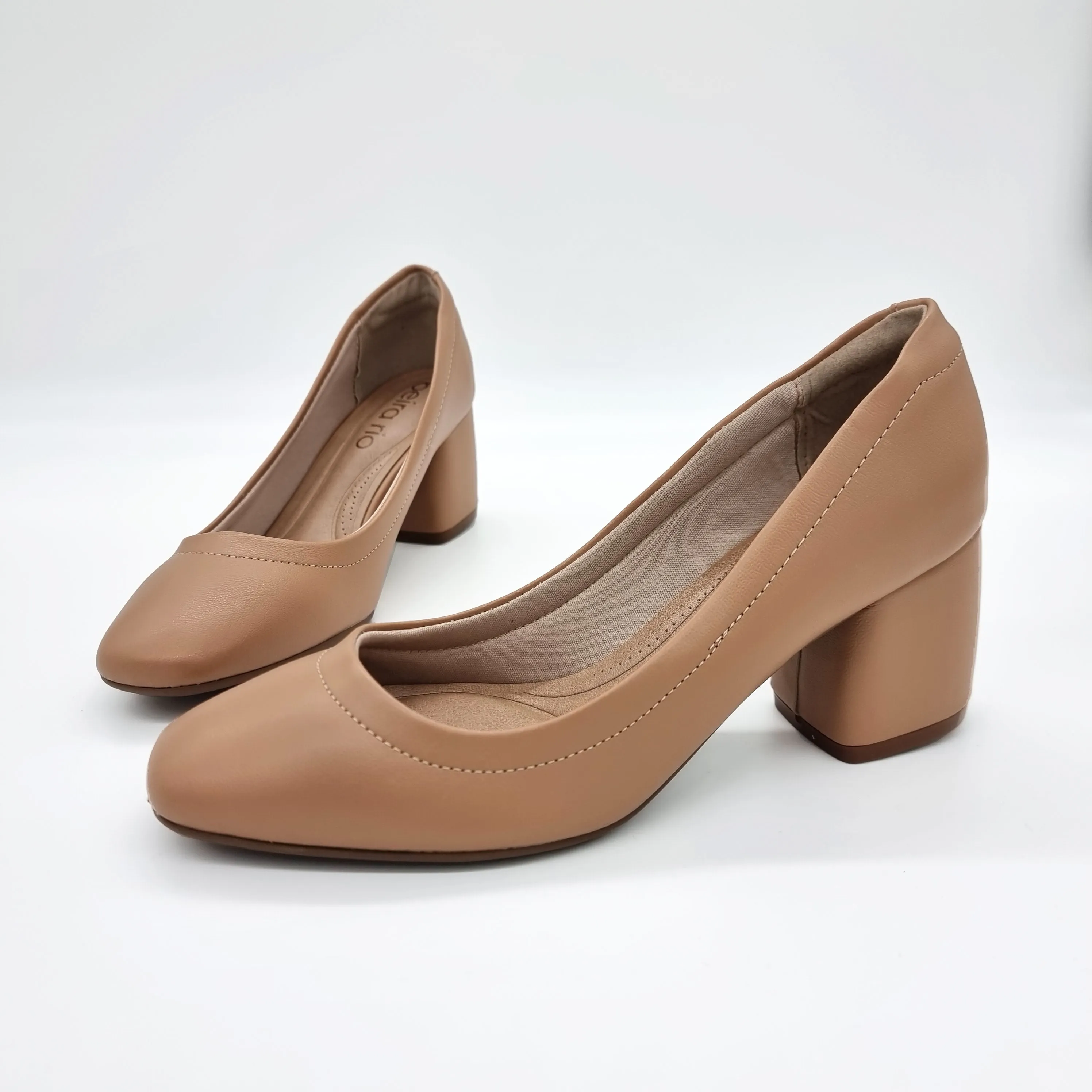Beira Rio 4304-100 Block Heel Pump in Tan Napa