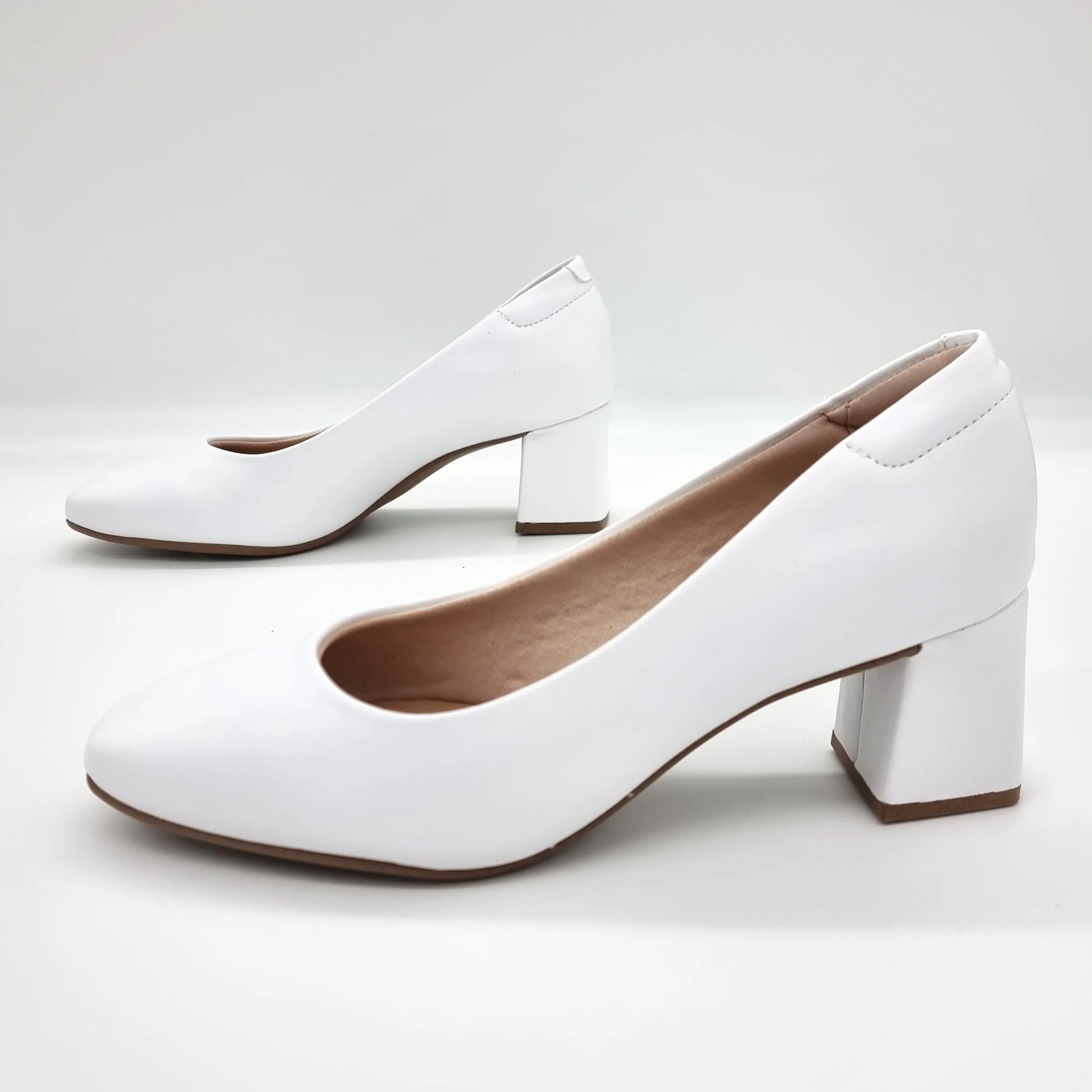 Beira Rio 4314-100 Block Heel Pump in White Napa