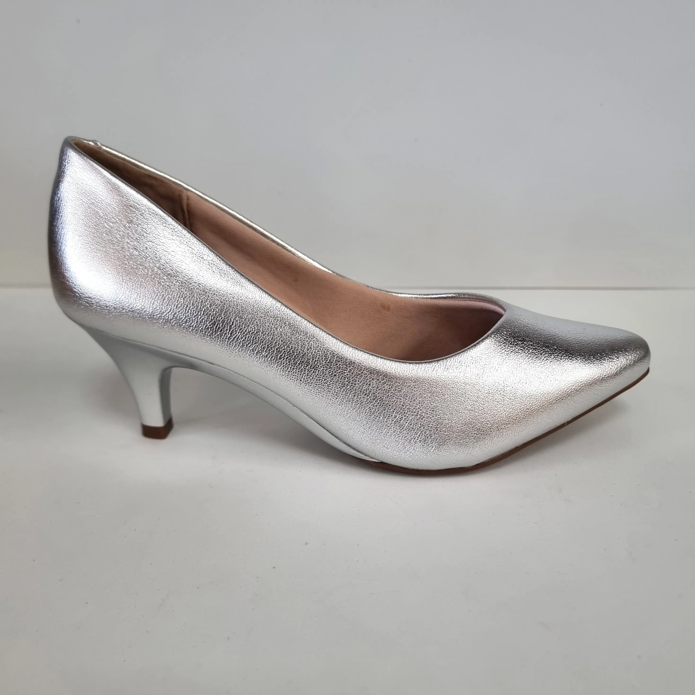 Beirra Rio 4076-1101 Pointy Toe Pump in Silver Napa