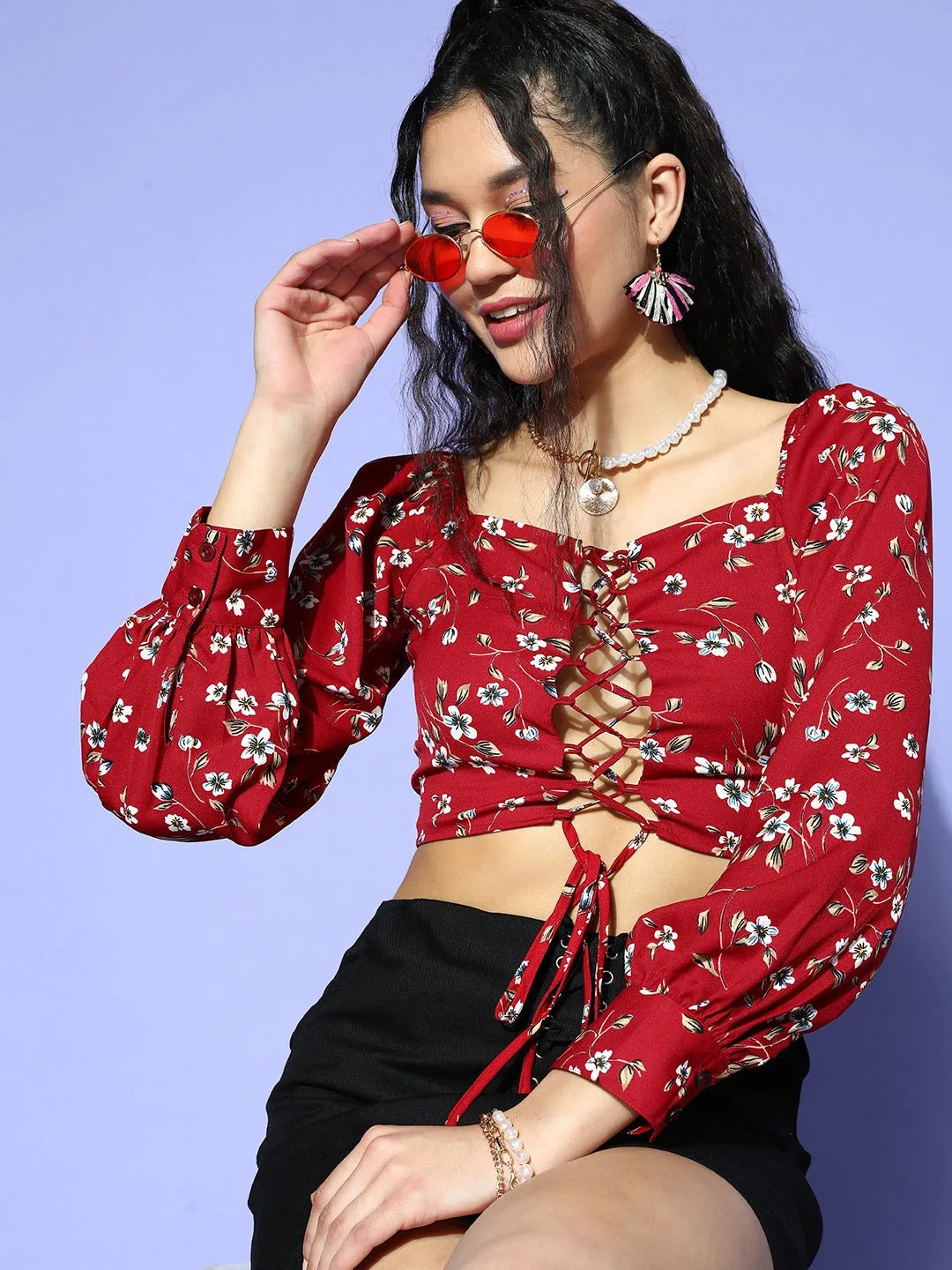 Berrylush Women Red & White Floral Printed Sweetheart Neck Front Lace-Up Crepe Cropped Top