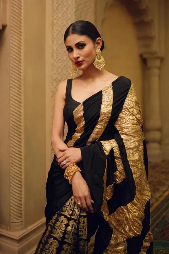Black Bunch Of Birds Crinkle Gota Sari