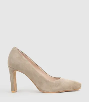 BROOKLYN85 Square Toe Pump in Latte Suede