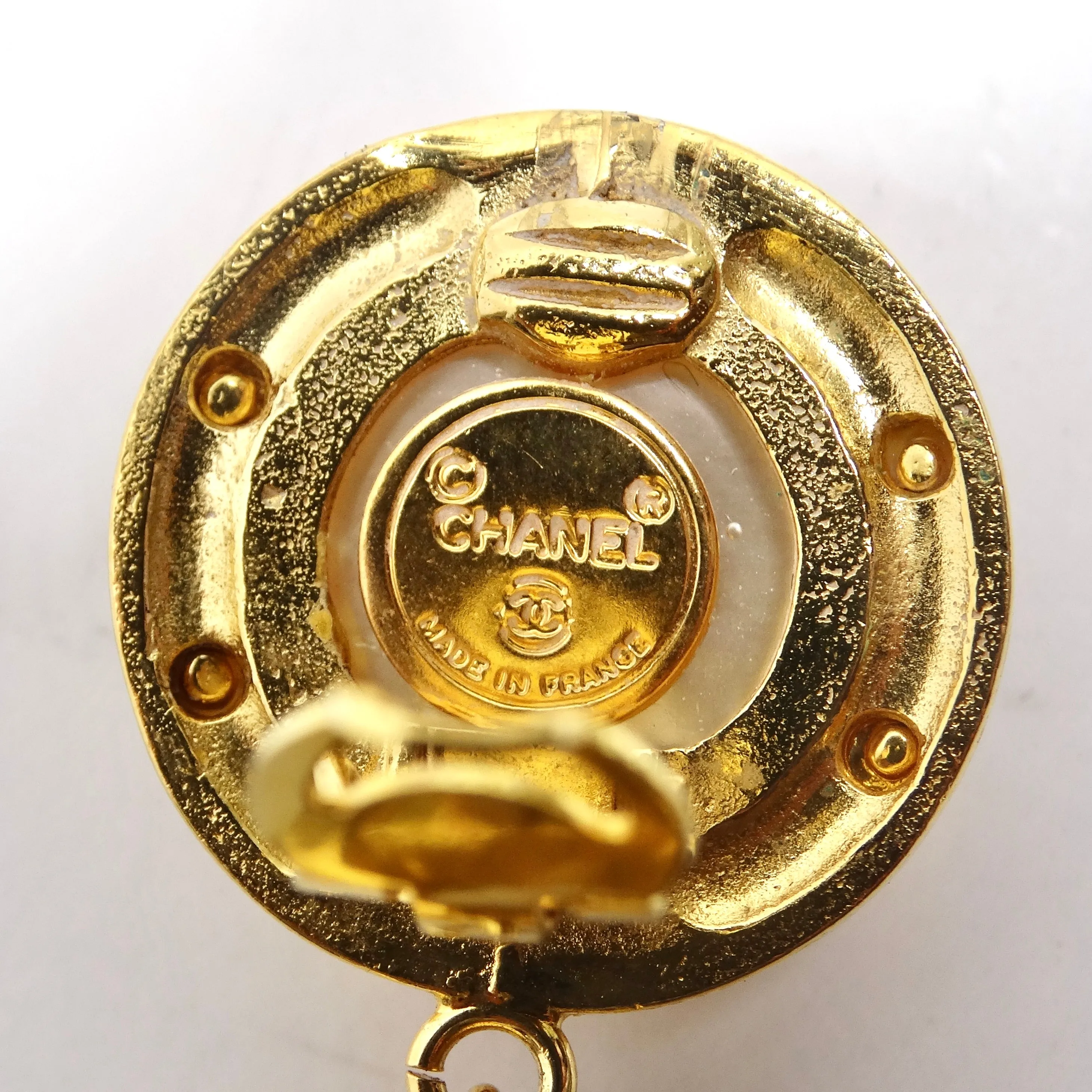 Chanel 1980s Gold Tone Pearl Drop Earrings