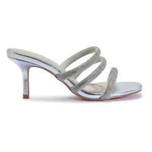 CLOVE2 LOW HEEL DIAMANTE SLIP ON