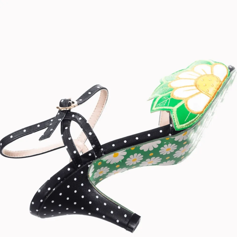 Crazy Daisy Vintage Style High Heeled Shoes By Banned Apparel