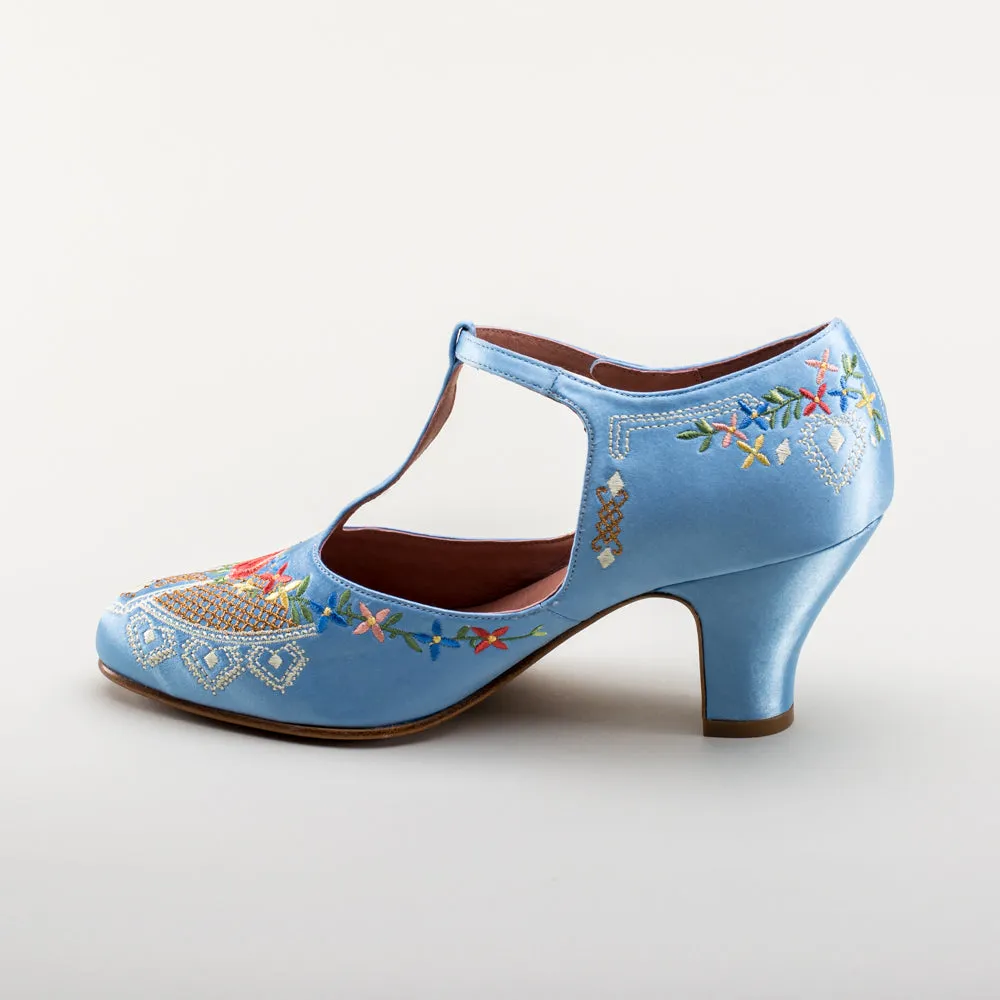 Daisy Women's Embroidered T-Straps (Blue)