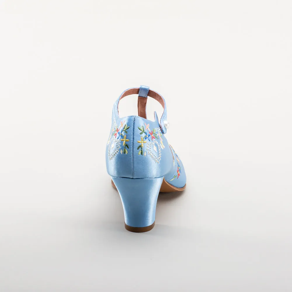 Daisy Women's Embroidered T-Straps (Blue)