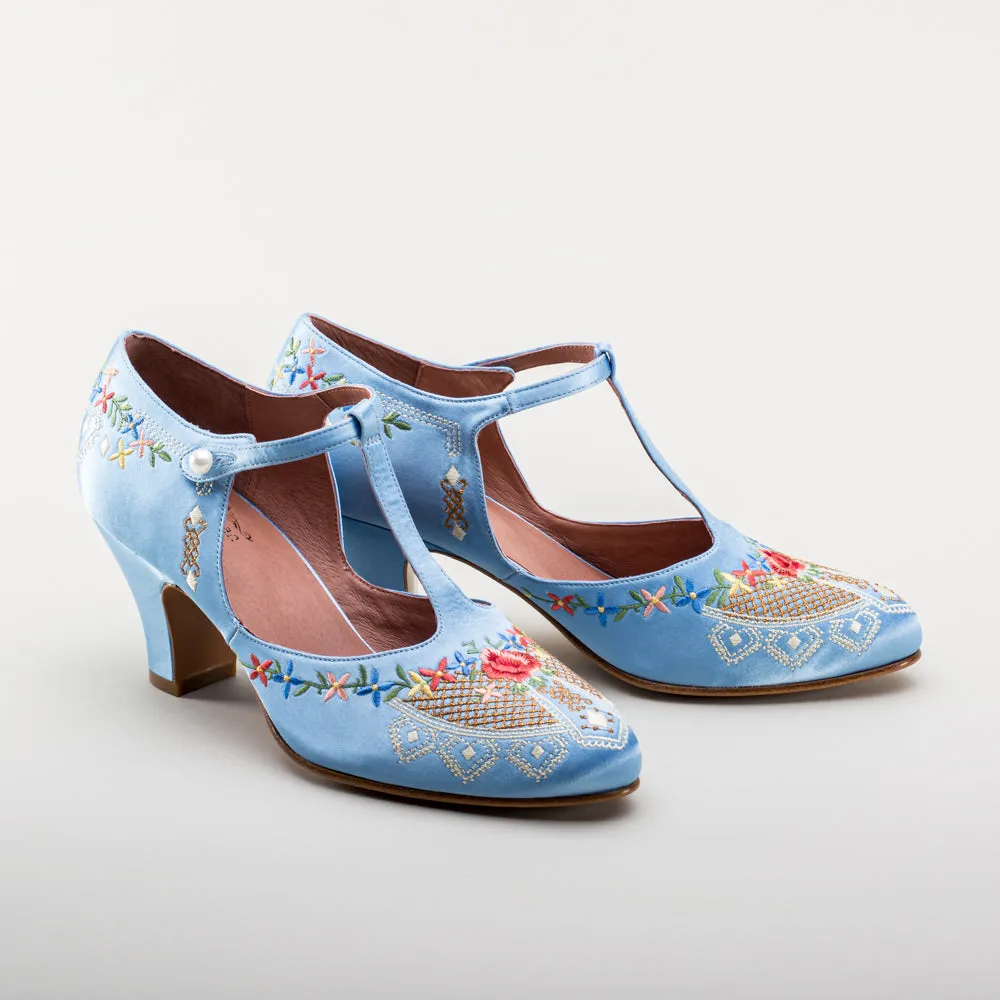 Daisy Women's Embroidered T-Straps (Blue)