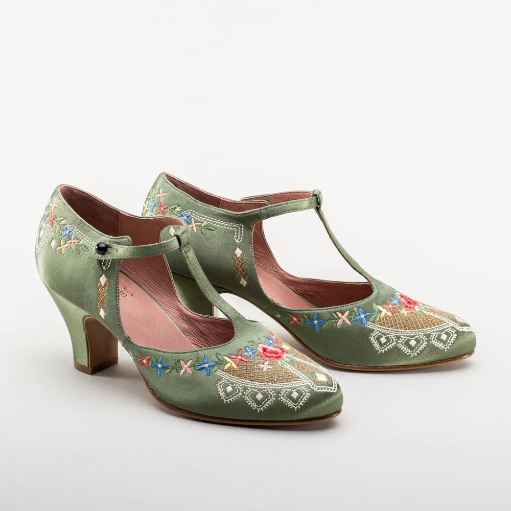 Daisy Women's Embroidered T-Straps (Green)