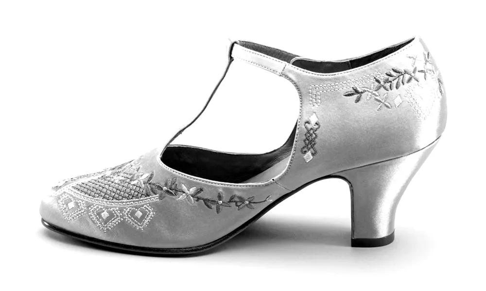 Daisy Women's Embroidered T-Straps (Pink)