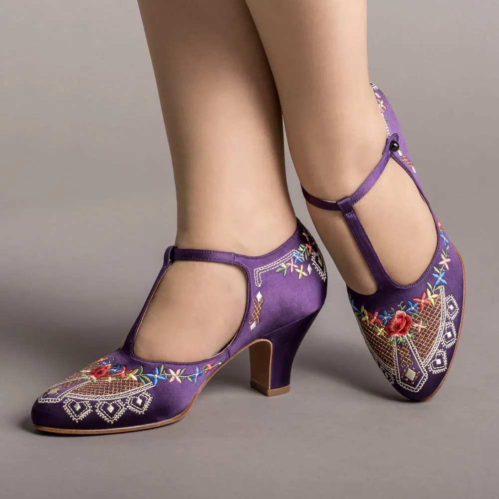 Daisy Women's Embroidered T-Straps (Purple)