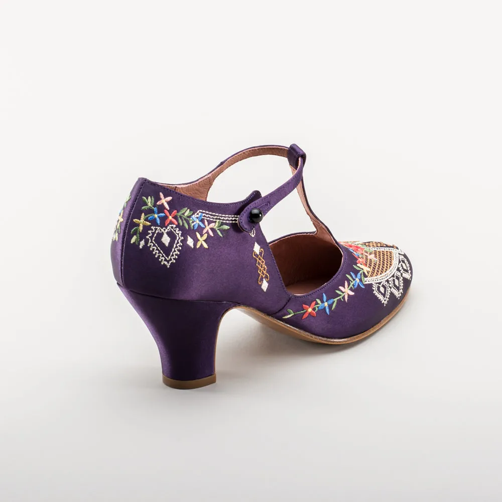 Daisy Women's Embroidered T-Straps (Purple)
