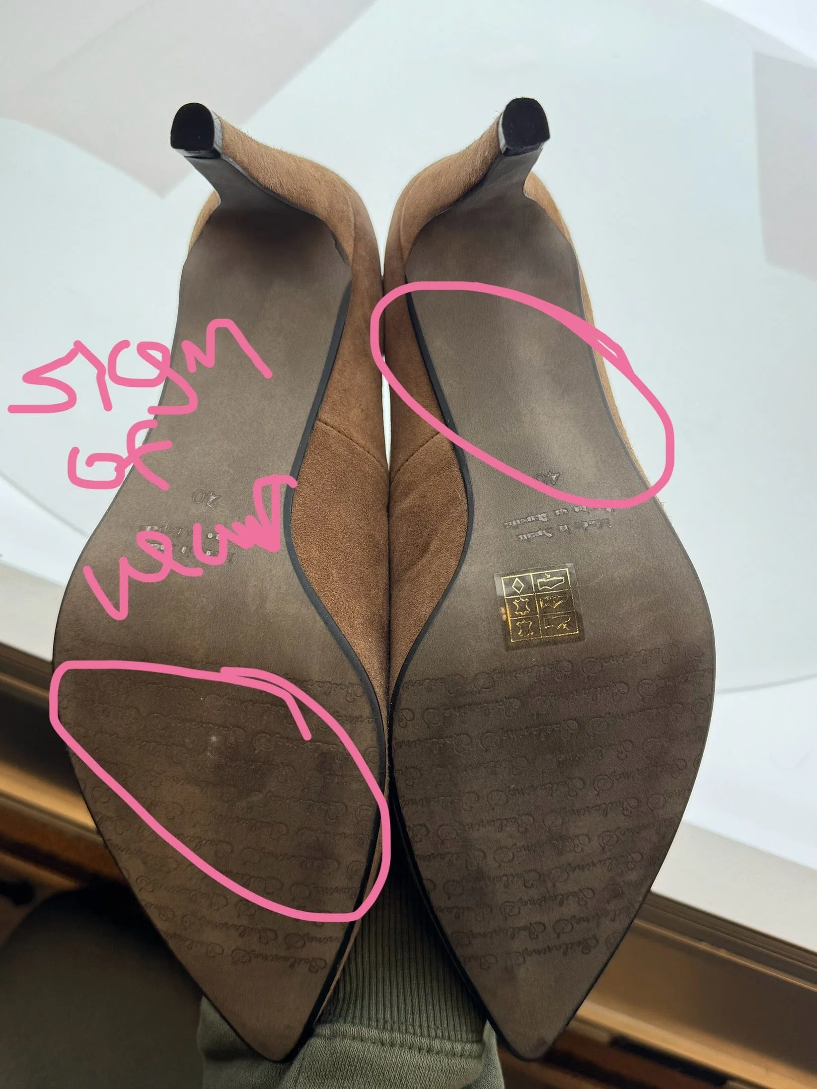 Damaged/Store Return Bailarinas SCILLA CUE Camel Suede Classic Pump