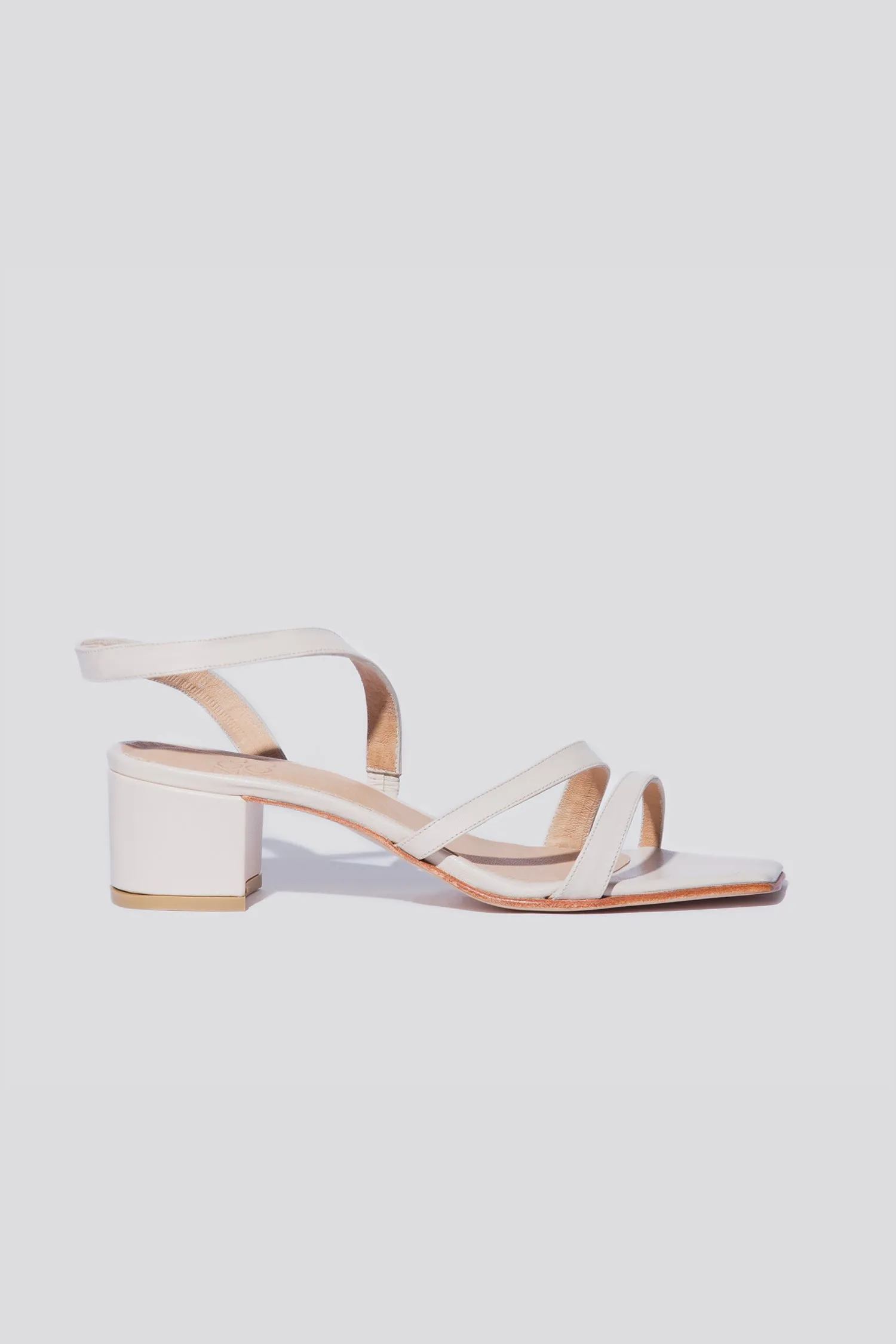 Delfina Sandal in Marfil