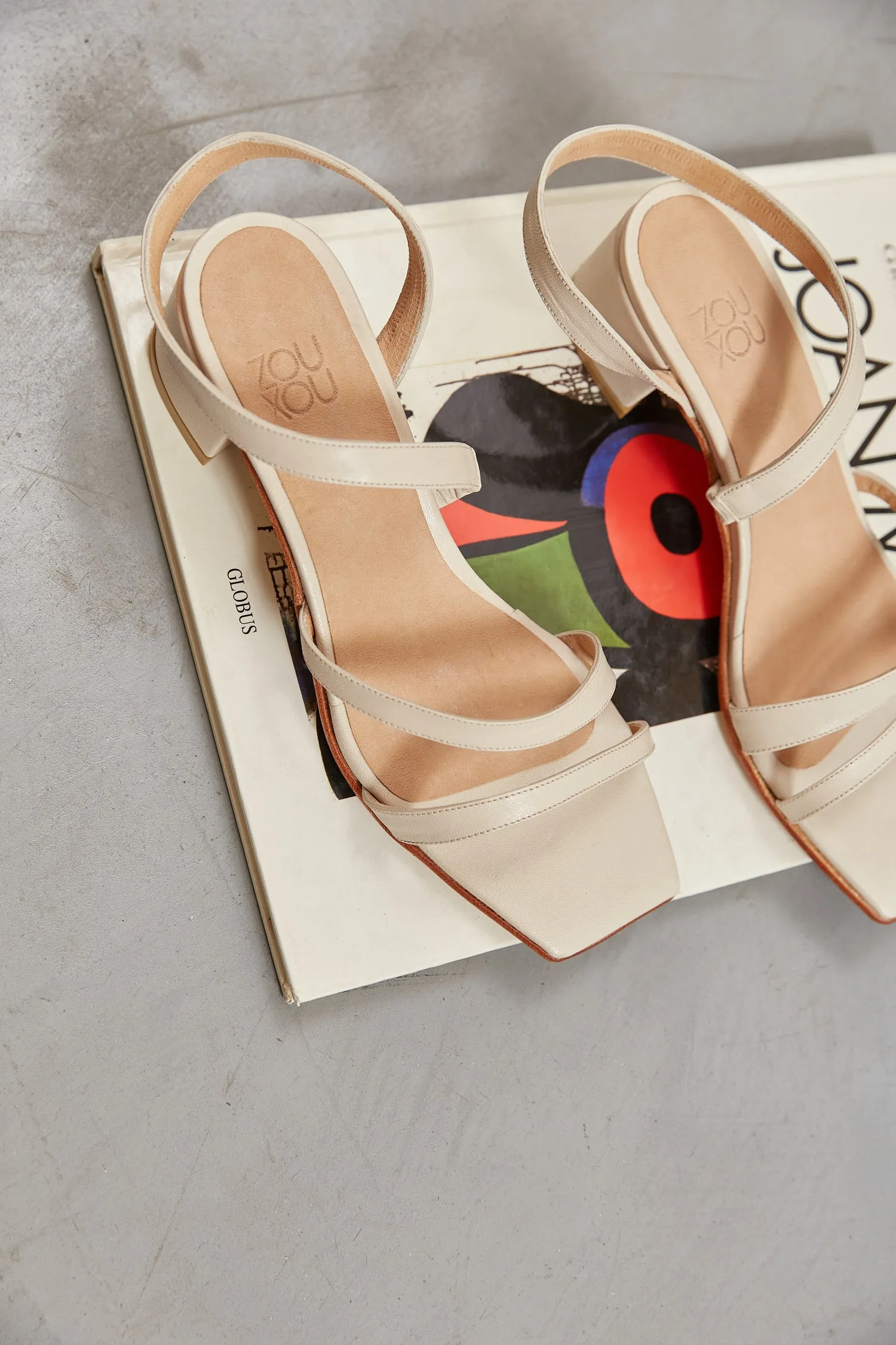 Delfina Sandal in Marfil