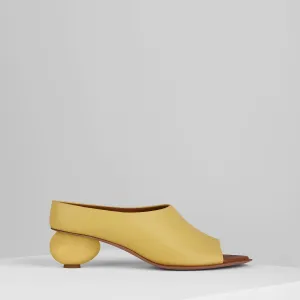 Egg Sandals in Sole