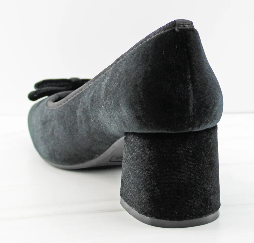 Elba 88 Women's Closed Toe Bow Embellished Block Heel