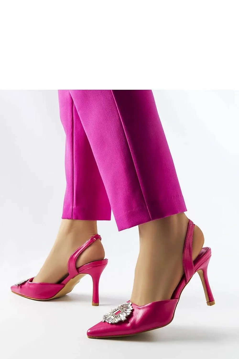 Elegant green pumps with zircons