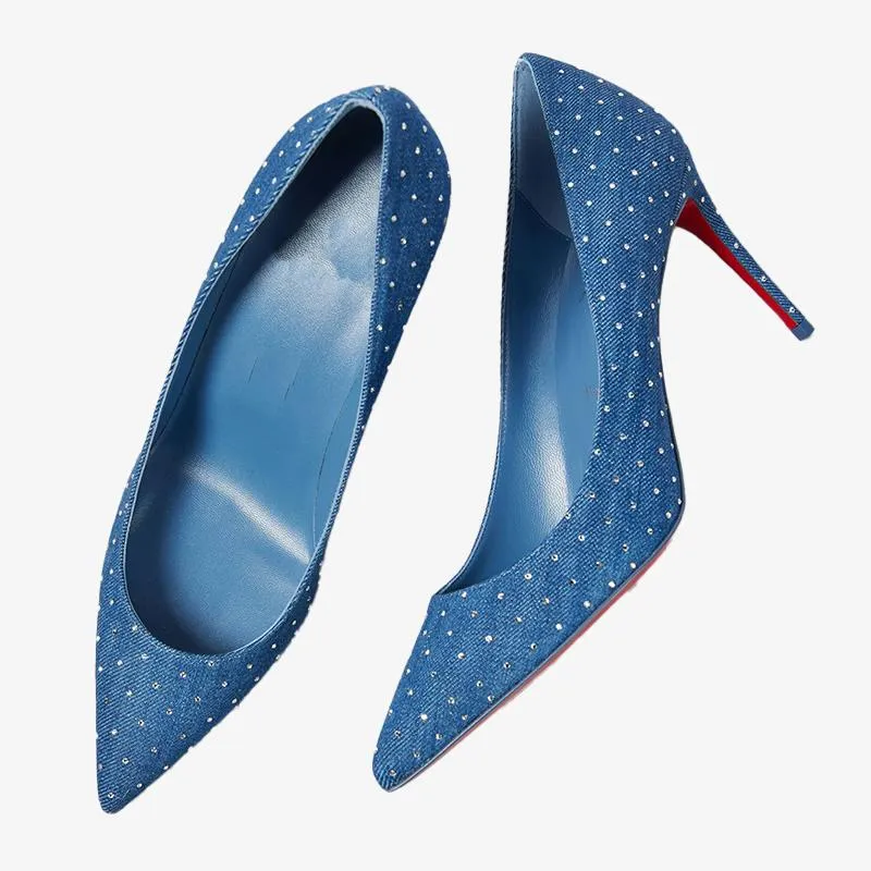 Eye-catching Blue Fabric Toe Pumps