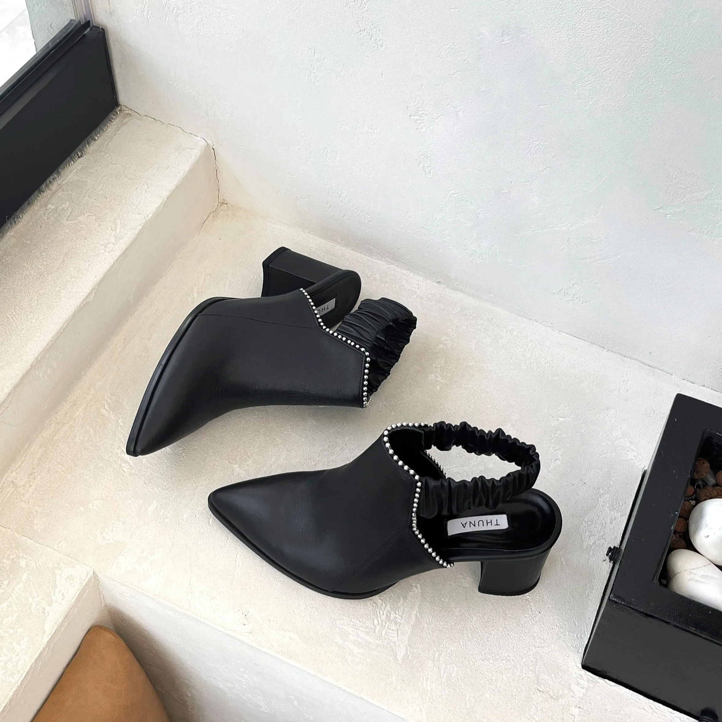 Fonda black heel