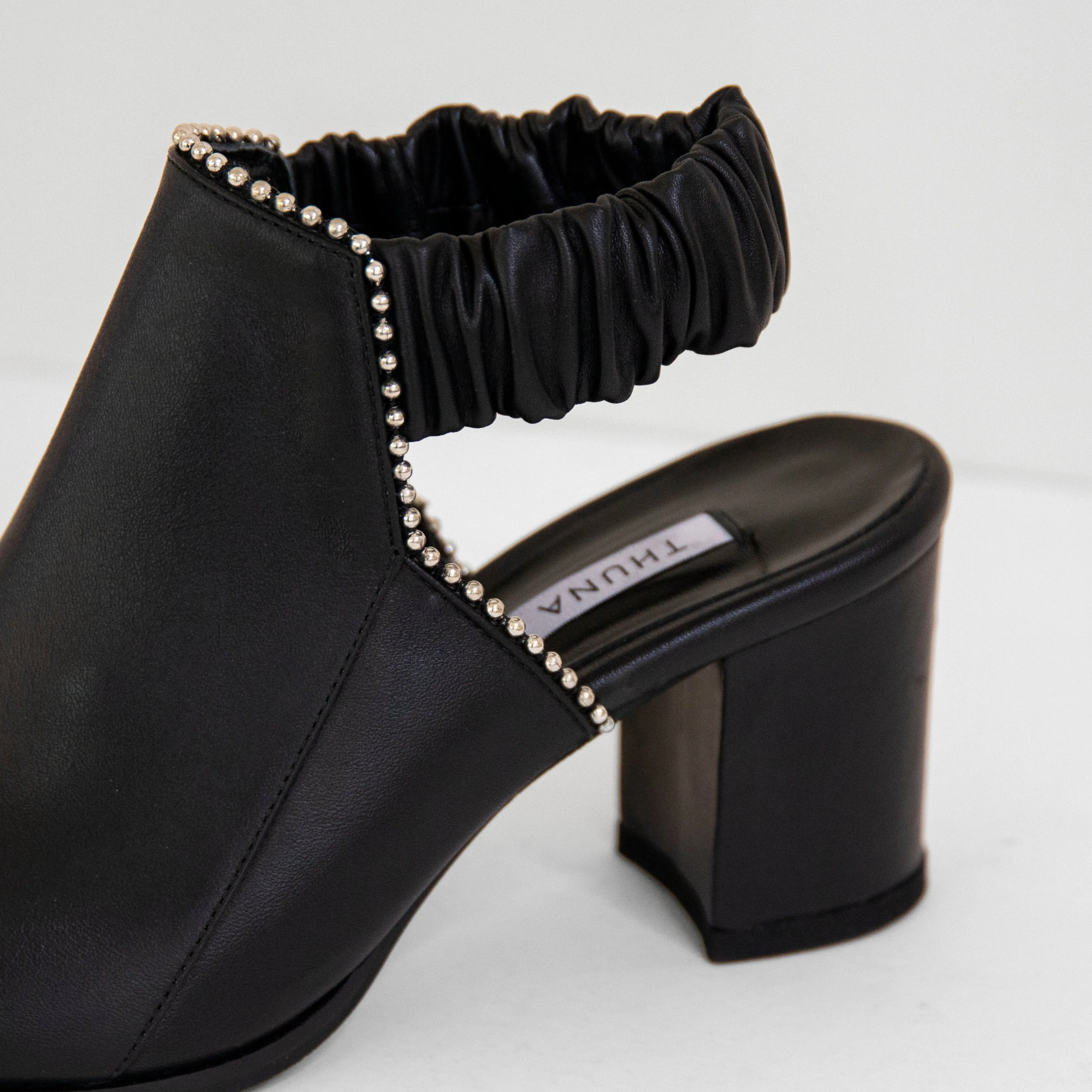 Fonda black heel