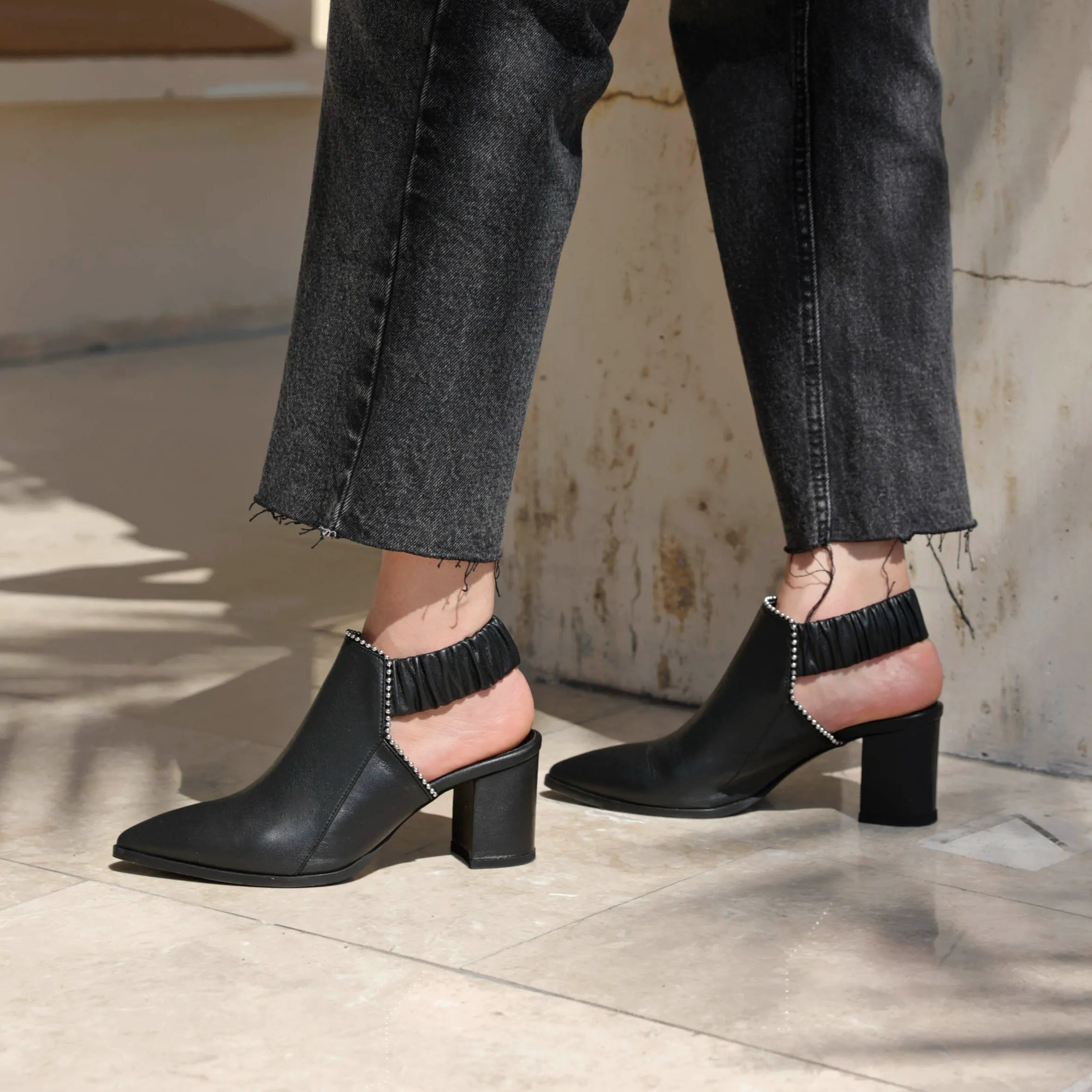 Fonda black heel
