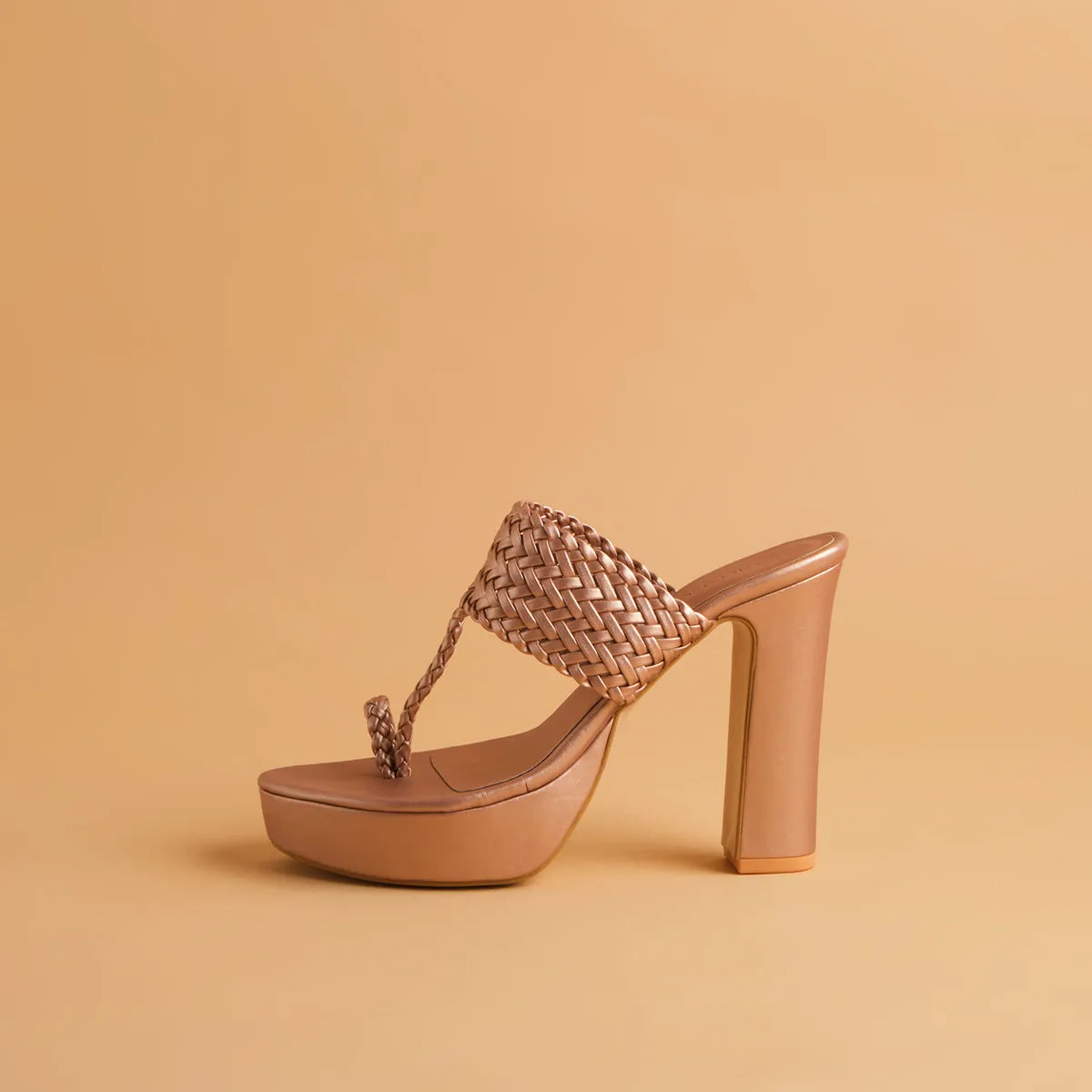Frida Kolhapuri Heels