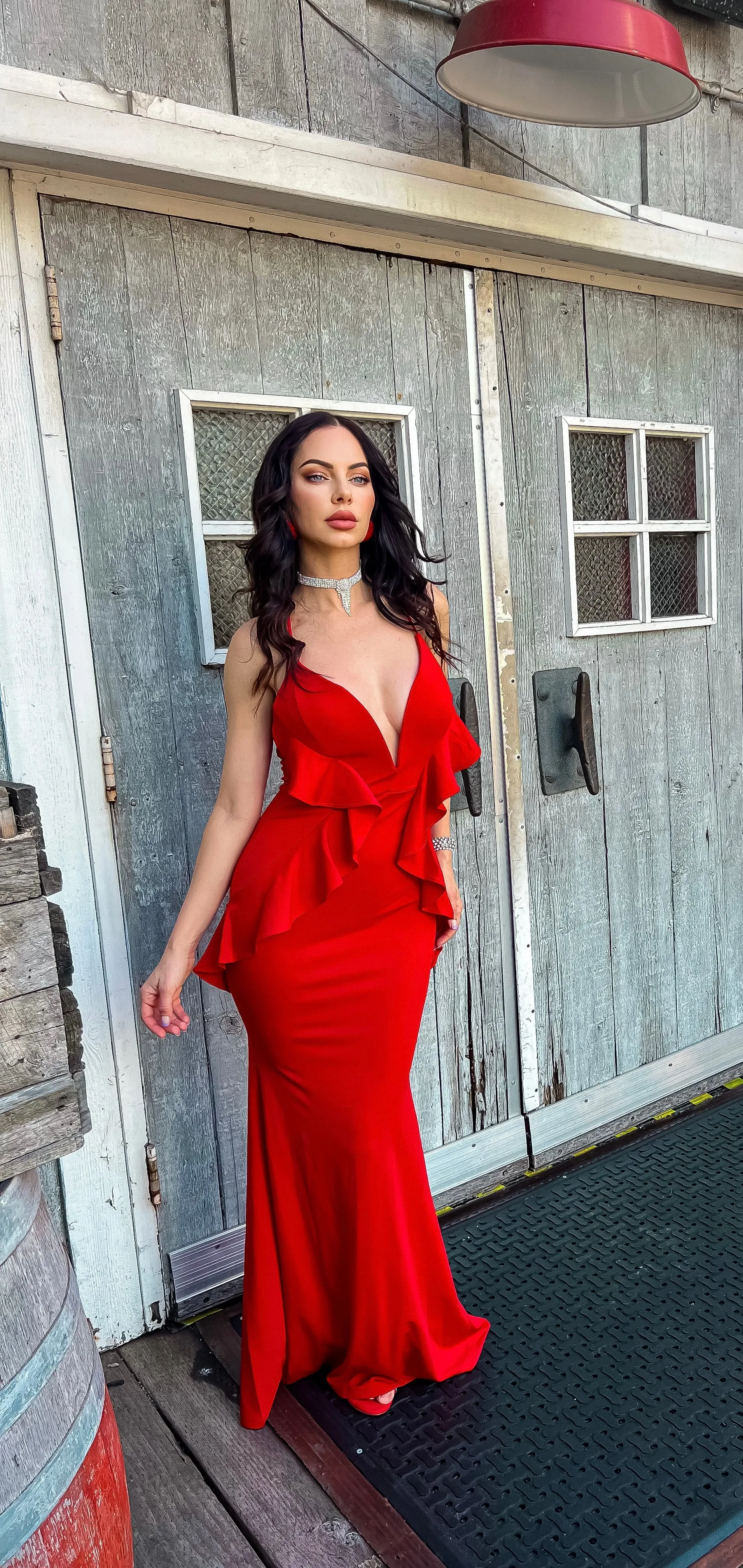 Hollywood Glow Halter Neck Plunging V-Neck Maxi Gown