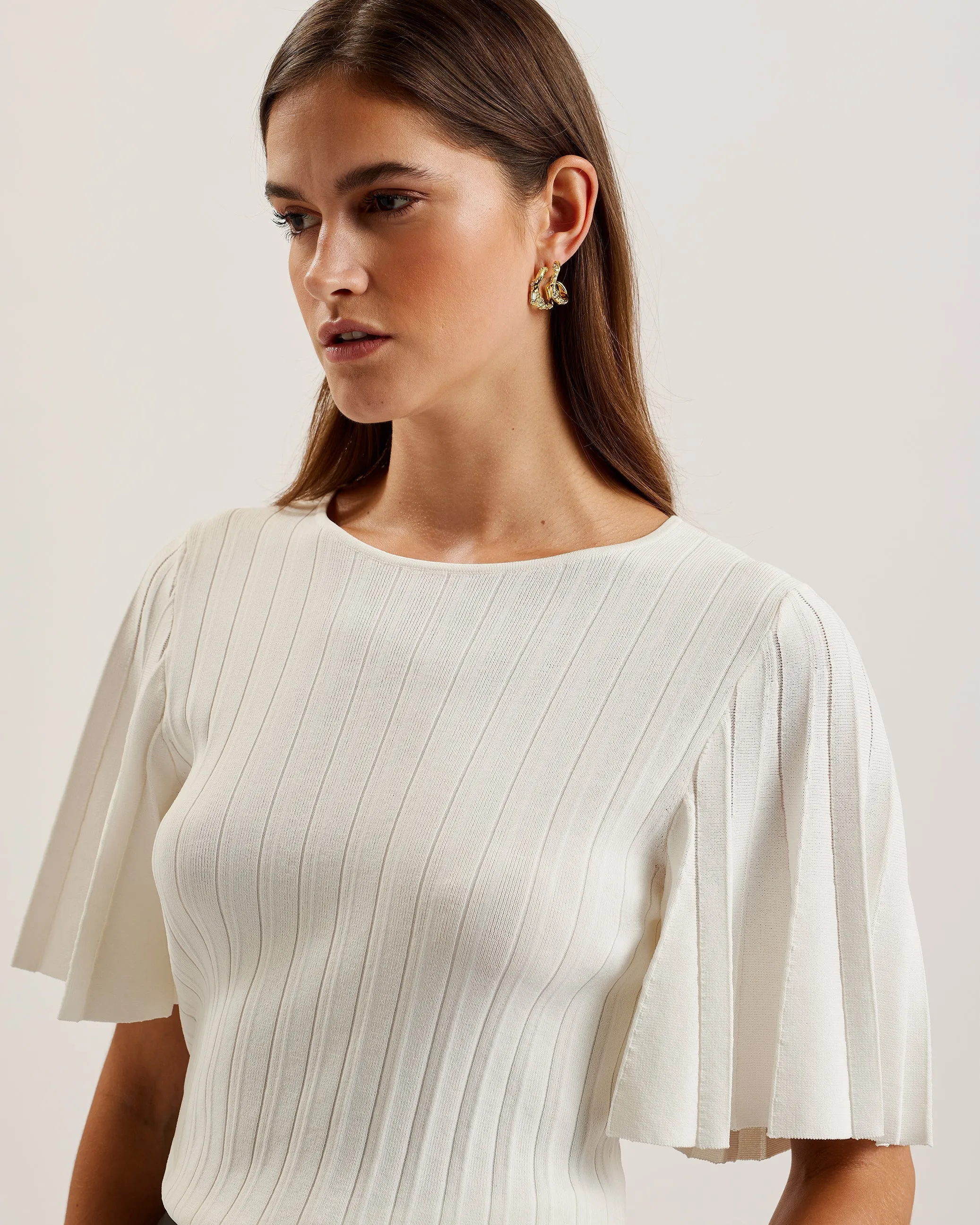 Iivanna Crew Neck Fluted Sleeve Knit Top Ivory