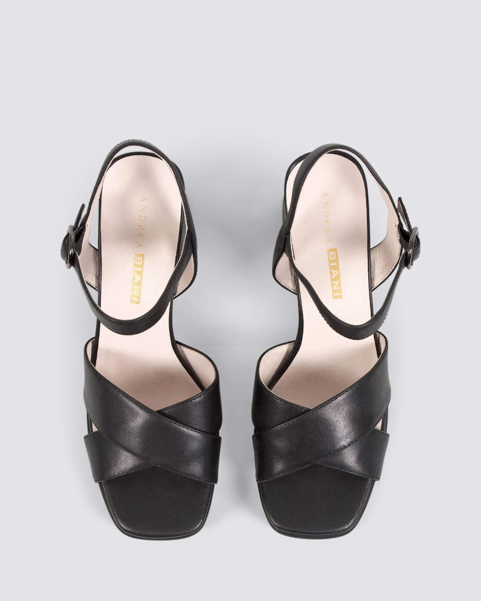 ISADORA PLATFORM HEELS BLACK LEATHER