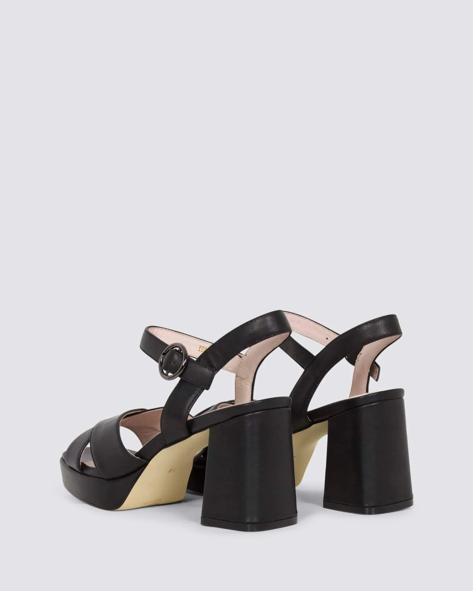 ISADORA PLATFORM HEELS BLACK LEATHER