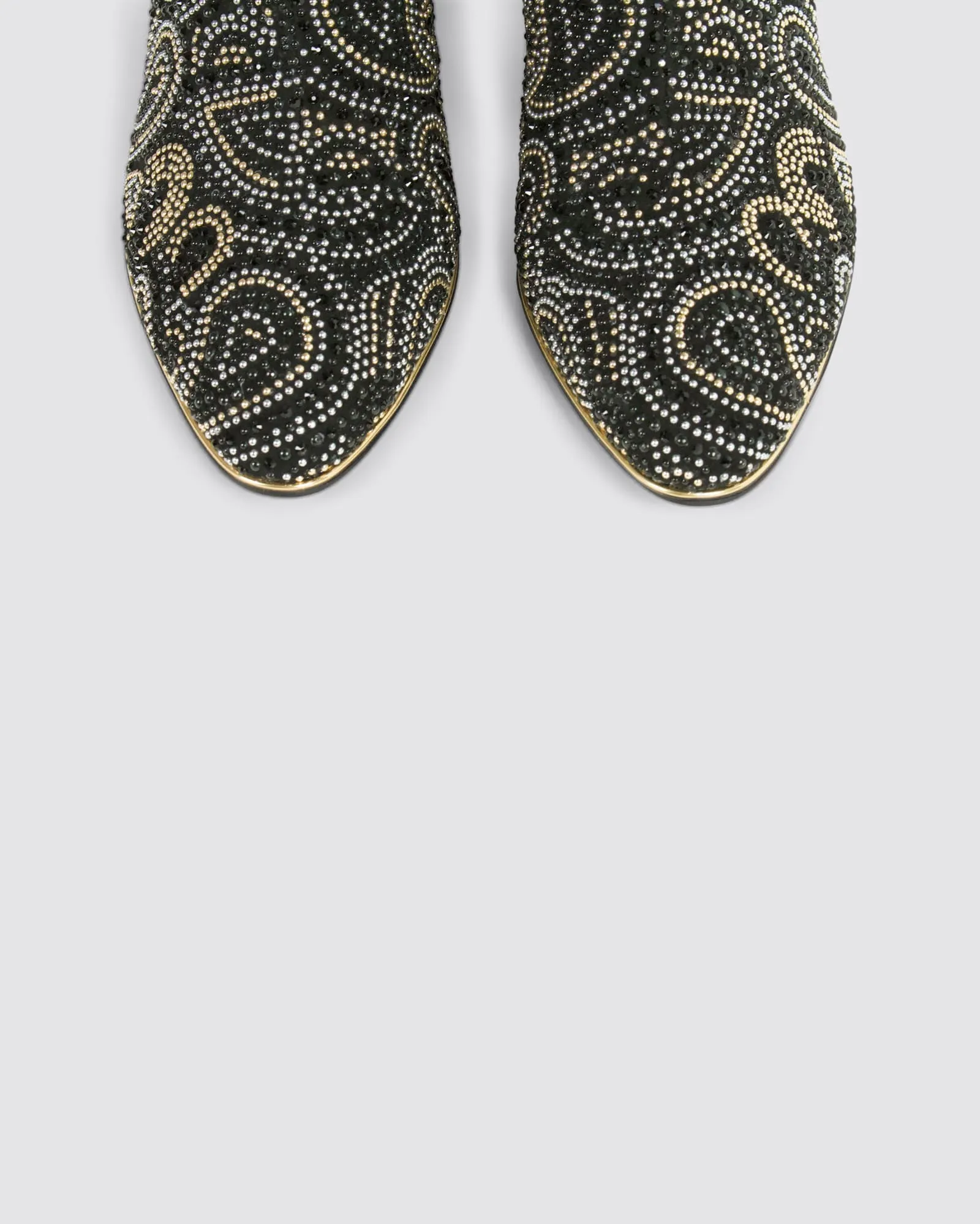 JAKARTA BLACK PAISLEY
