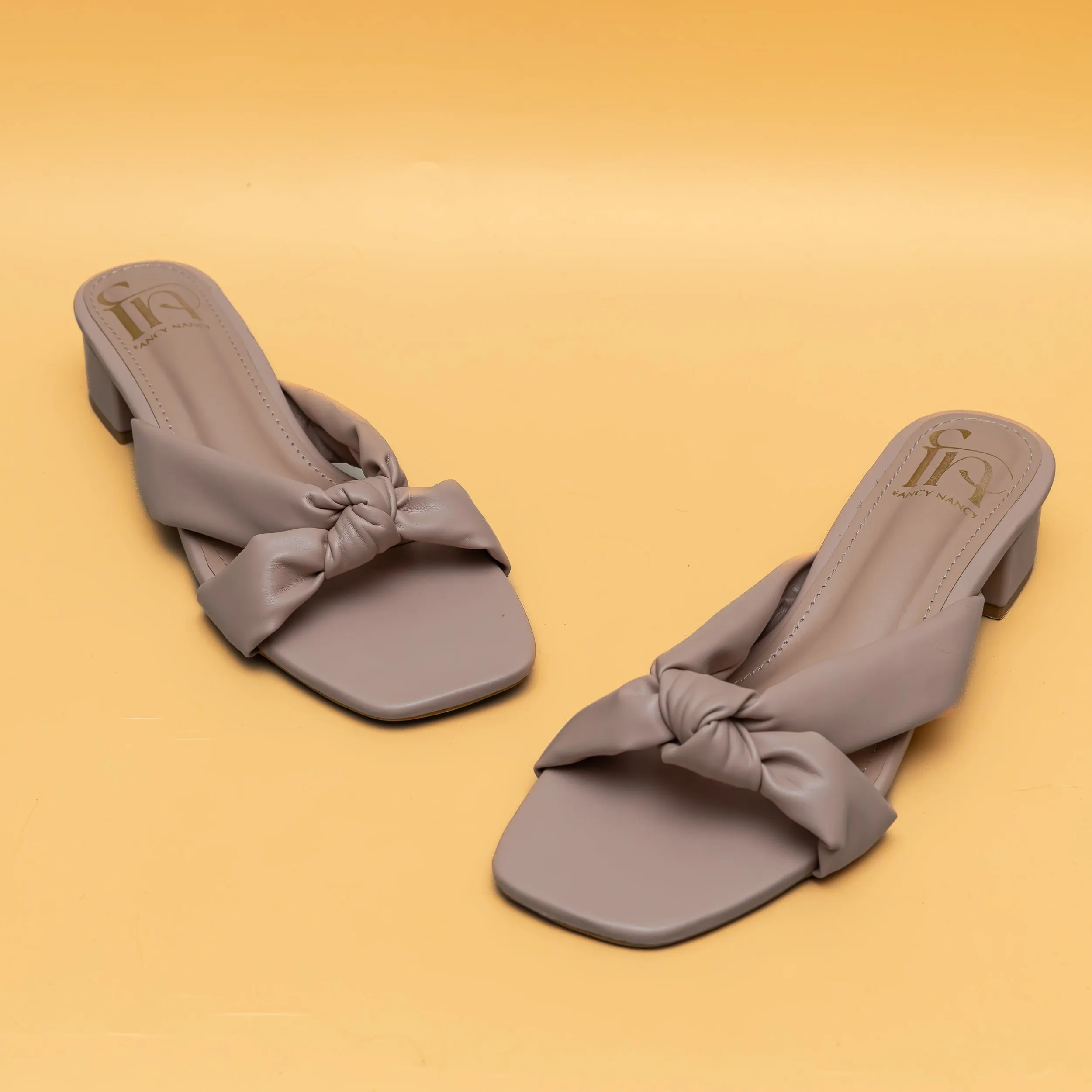 Knotty Heels-Peach