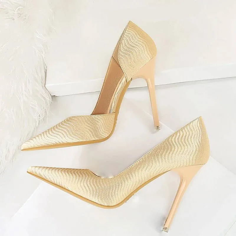 Looking At The Moon Stiletto