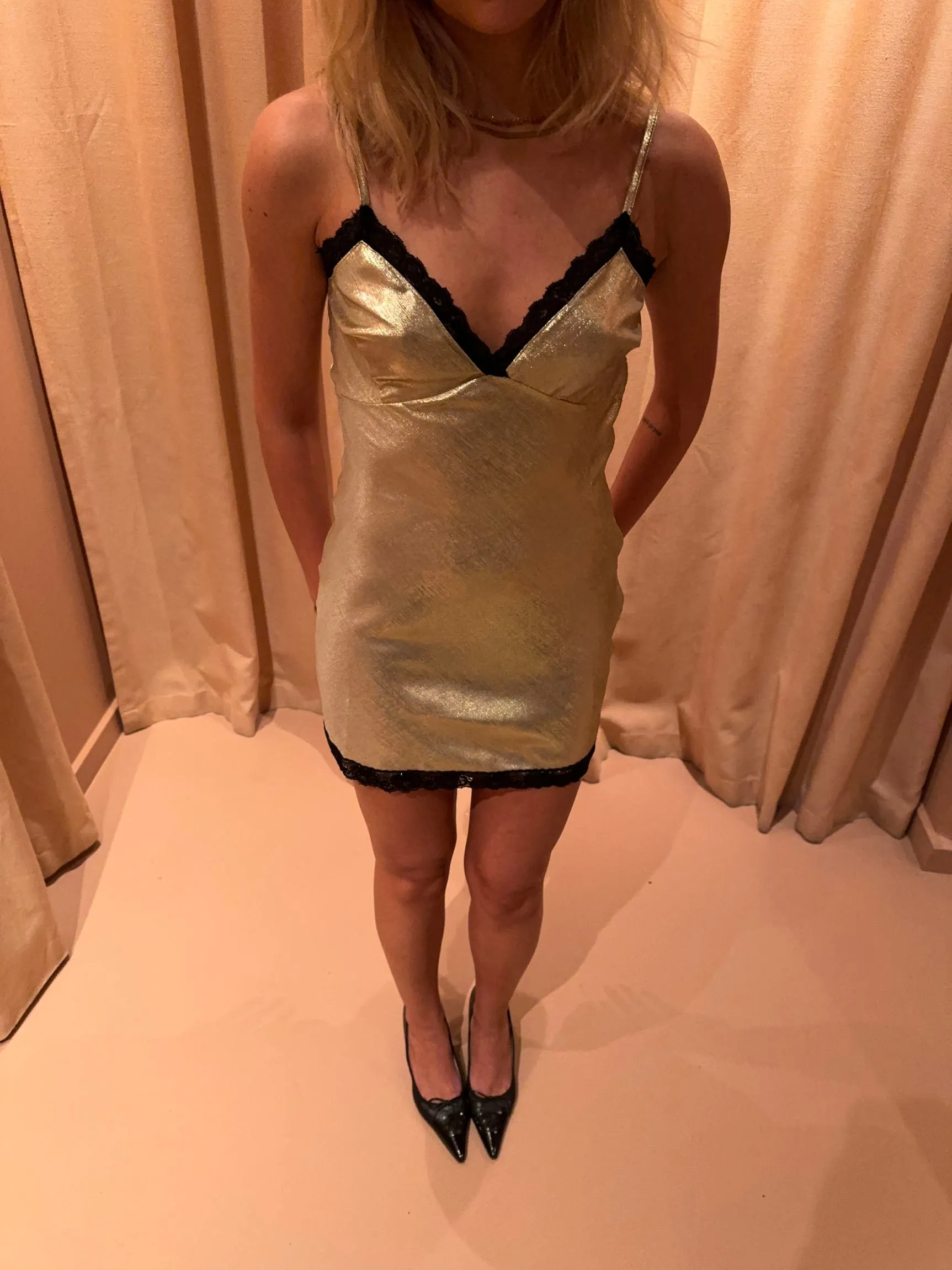 Lunnie dress - Gold