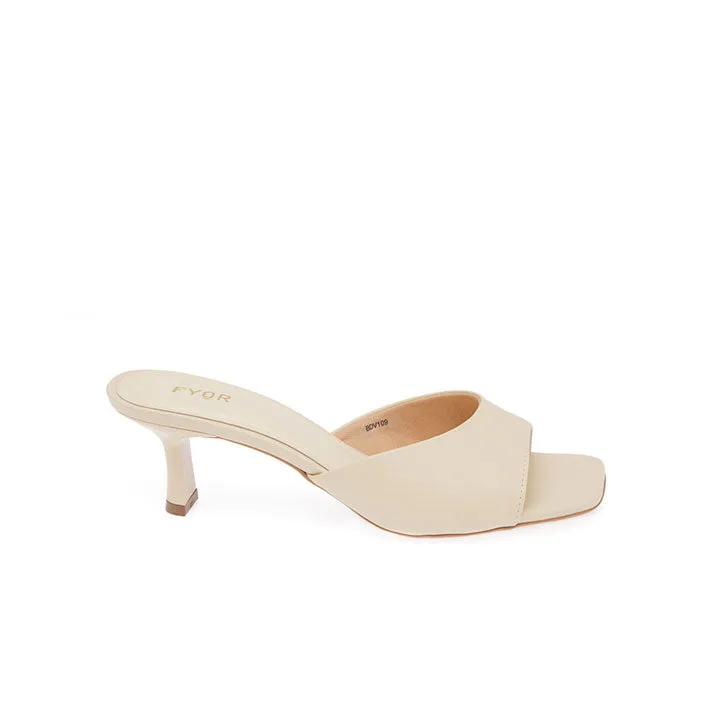Modern Minimalist Mule BDV 109