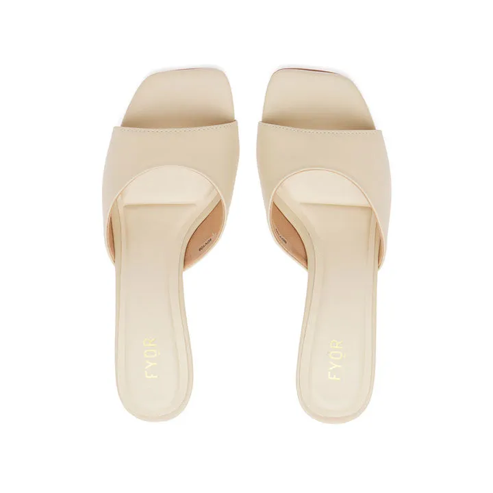 Modern Minimalist Mule BDV 109