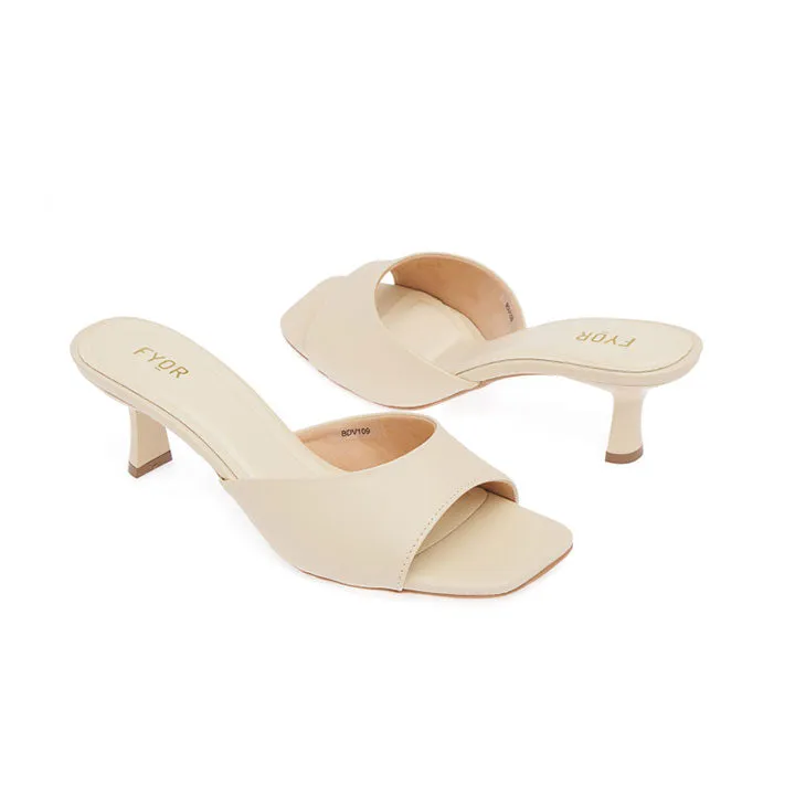 Modern Minimalist Mule BDV 109