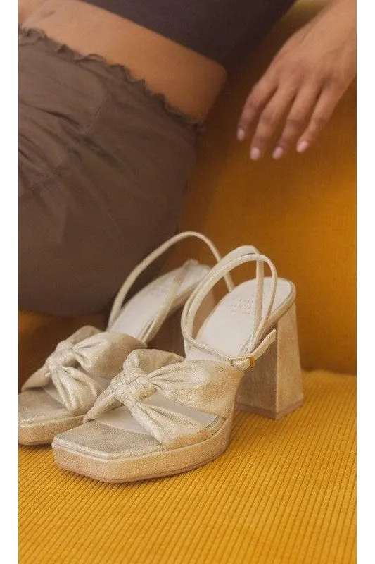 OASIS SOCIETY Zoey - Knotted Band Platform Heels
