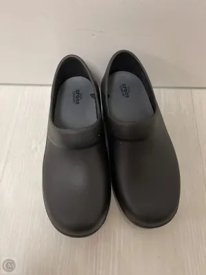 Sandals Heels Platform By Crocs In Black, Size: 9