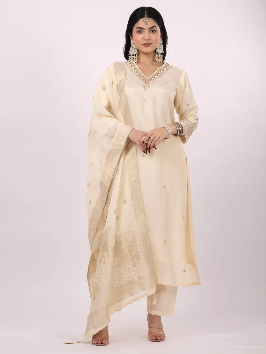 Satrangi Women's Off White Viscose Silk Embroidered Kurta Set with V Neck and Three Fourth Sleeves