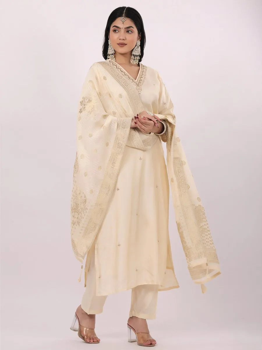 Satrangi Women's Off White Viscose Silk Embroidered Kurta Set with V Neck and Three Fourth Sleeves